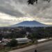 Tampak keindahan Gunung Salak. Gunung ini dianggap kebanyakan pendaki cukup menantang.