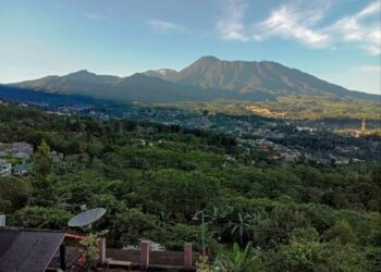 Suasana pemandangan dari Desa Wisata Batulayang. (Foto: Instagram @desawisata.batulayang)